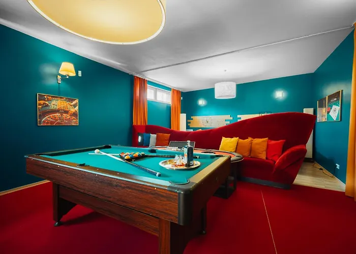 Private Hostel Casino Royal