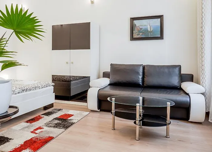 Garden Apartment