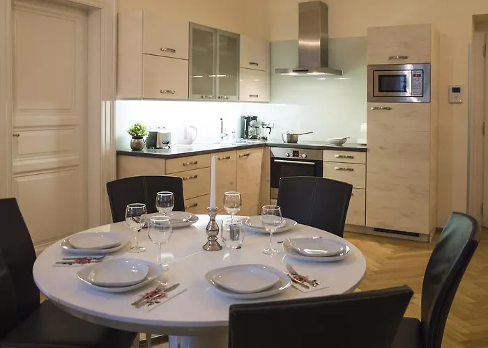 Modern Apartment Všehrdova