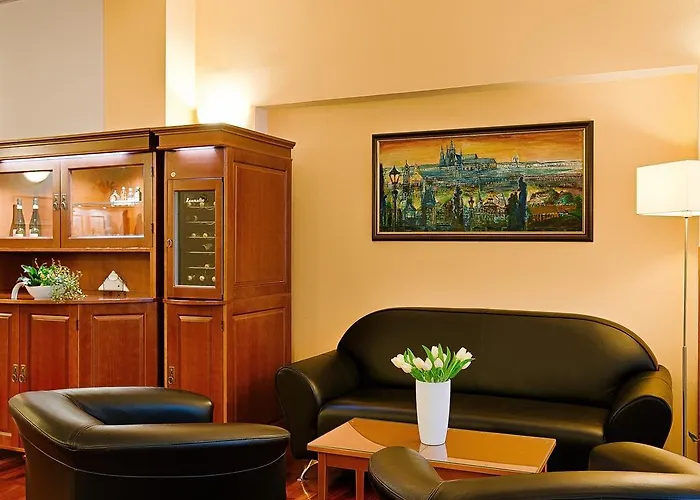 Cloister Inn Hotel