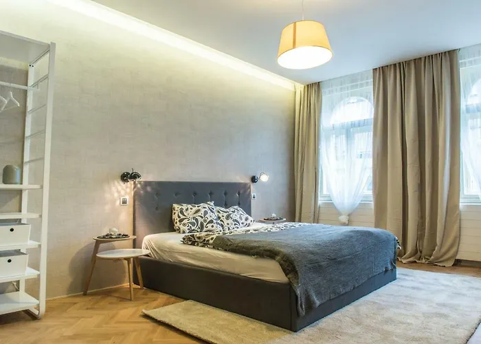 Exclusive 3 Bedroom Top-Notch Flat, Great Location