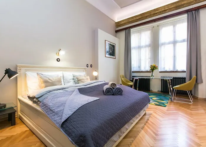 Apartment Nebovidy I - Free Parking - Terrace - Air Conditioning