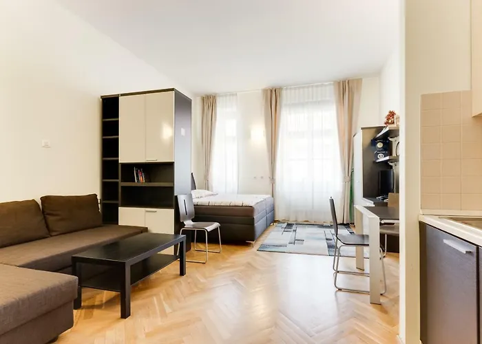 Halkova Studio