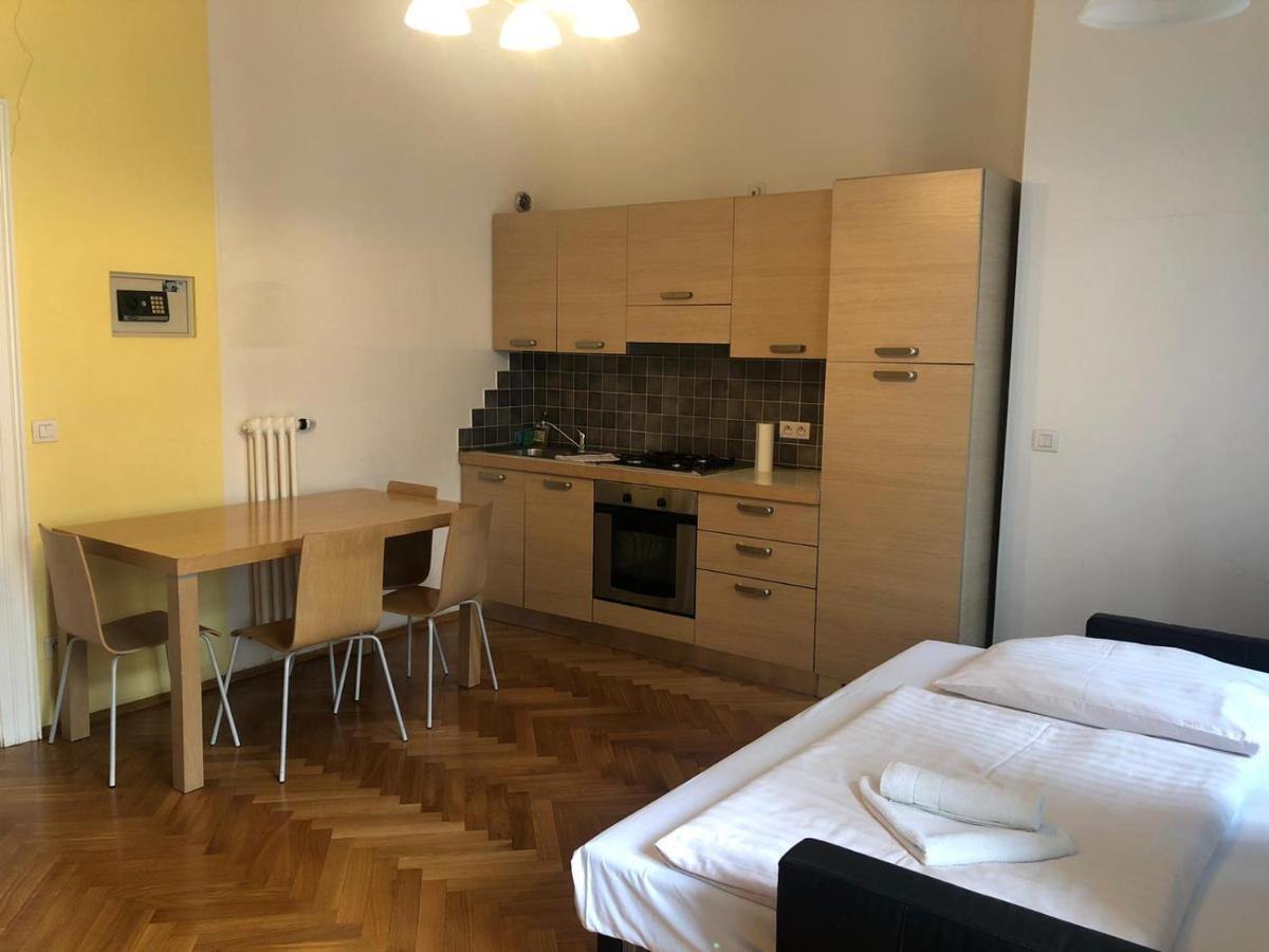 Aparthotel La Familia
