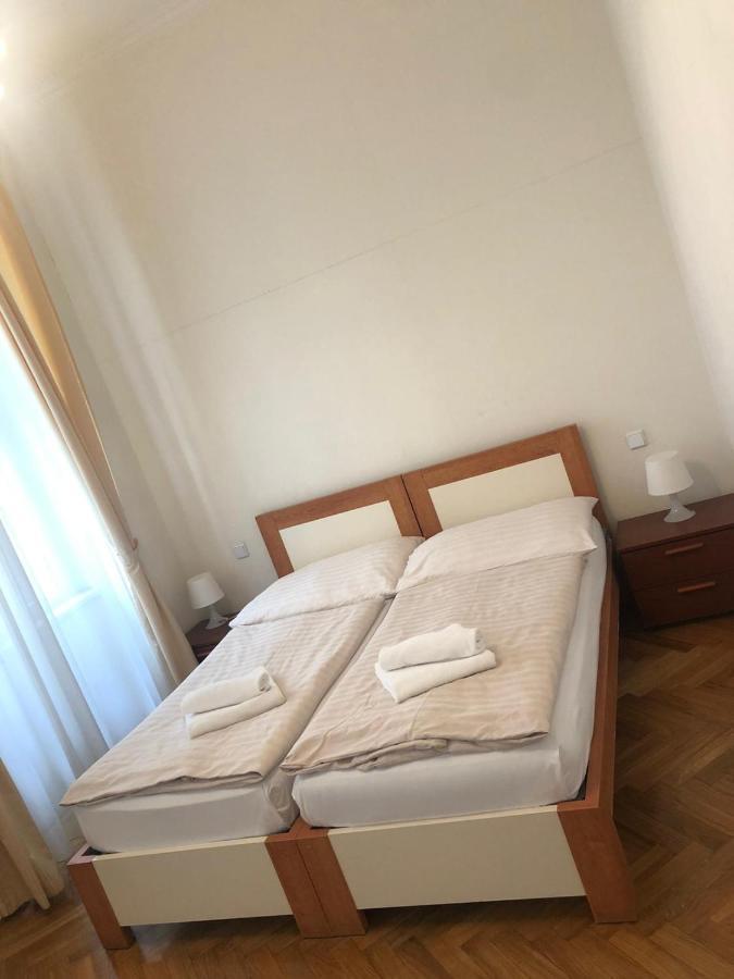Aparthotel La Familia Prag