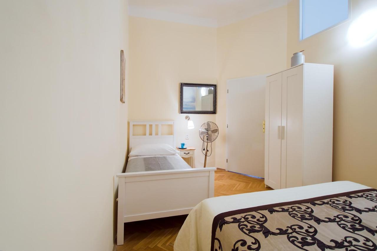 Center Legerova Prag