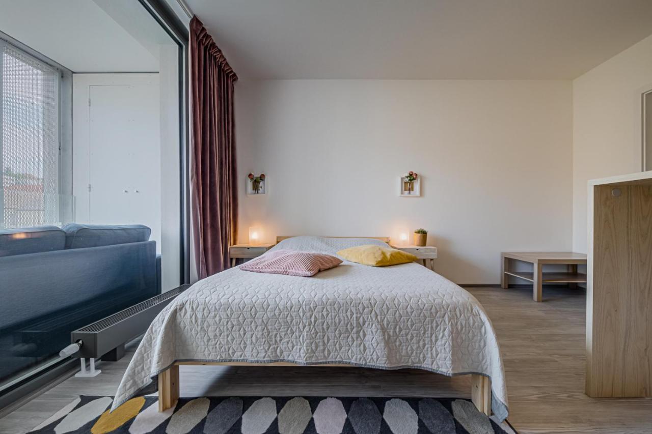 Homy Apartment *