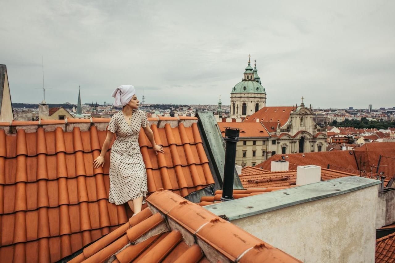 Apartment Thunovska