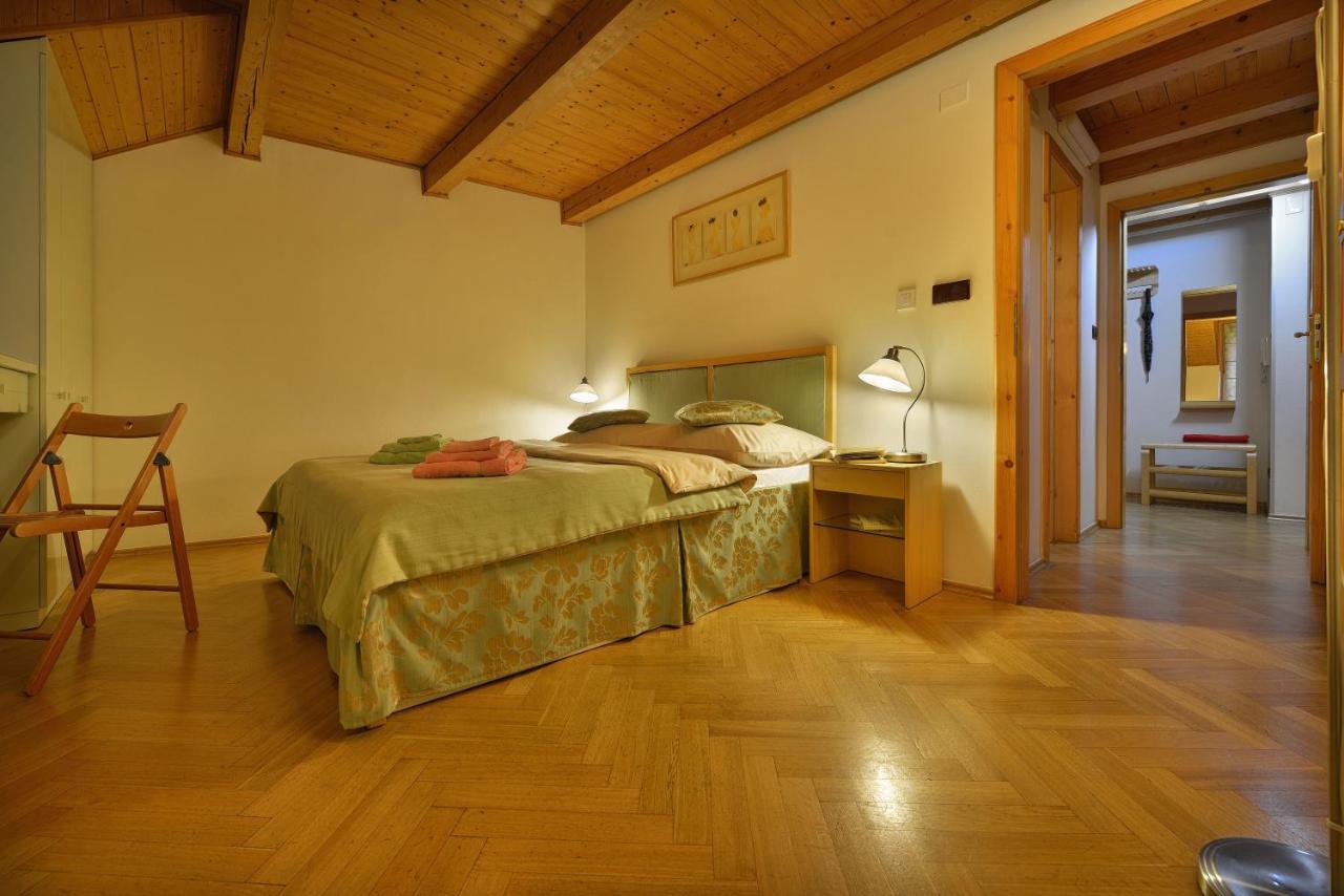 Apartment Old Town Tyn