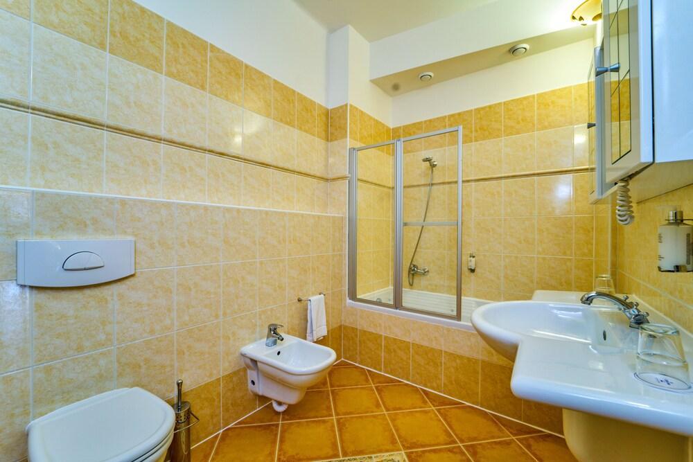 Josephine Old Town Square - Czech Leading Hotel 4*