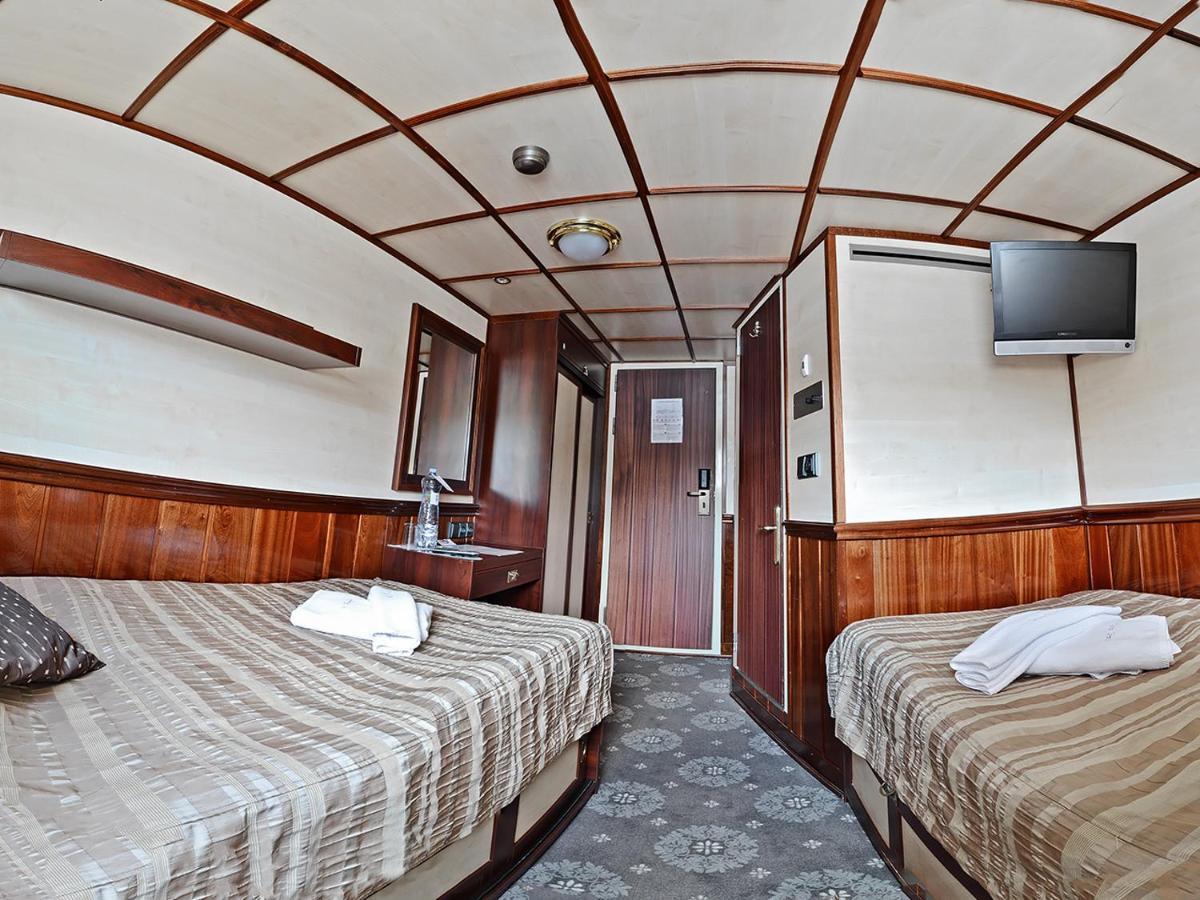 Florentina Boat Båthotell Prag