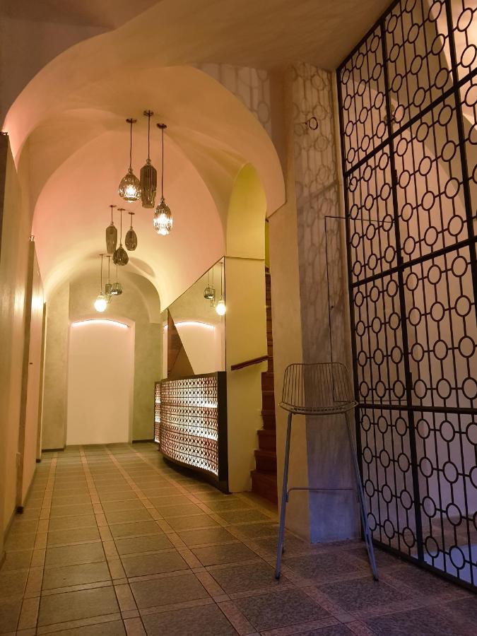 Hotel U Kříže 3*