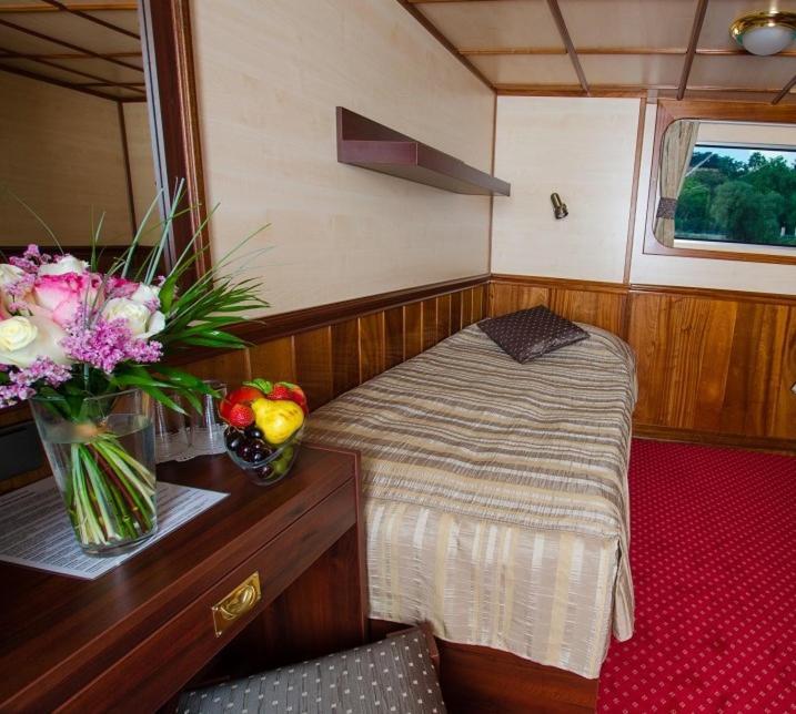 Florentina Boat Prag