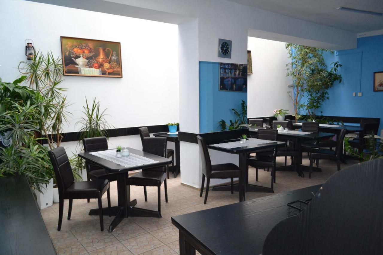 Aladin Hotel 3*