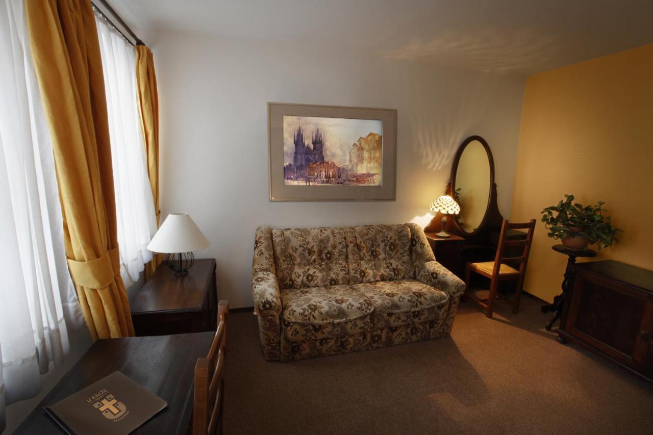 U Kříže Hotel