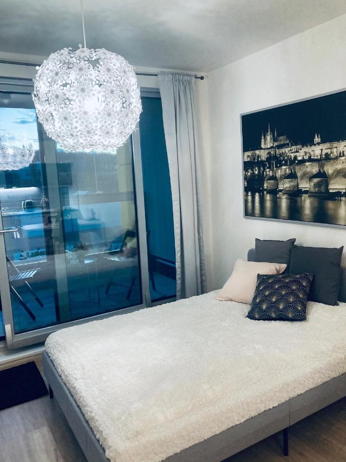 Apartment Blanc Harfa Design Prag