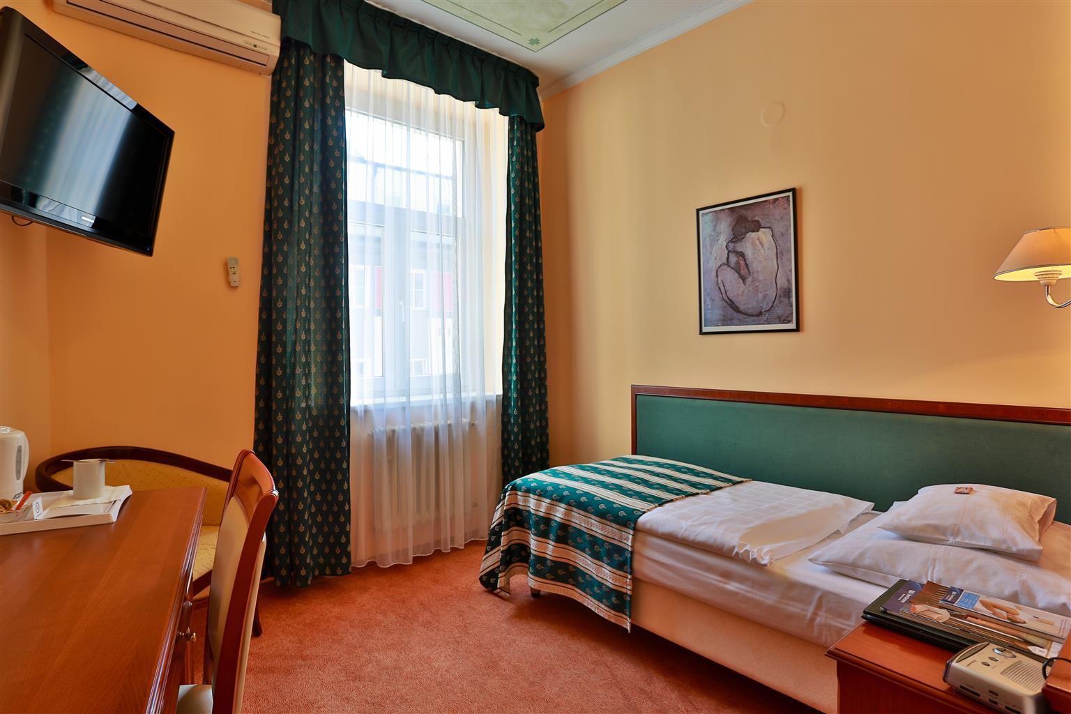 Hotel Meteor Plaza 4*