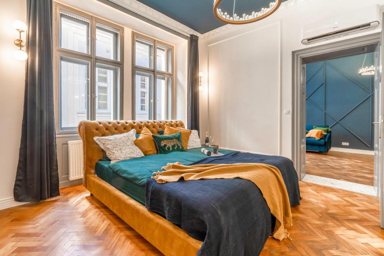 Apartment Charles Bridge By Riverside *