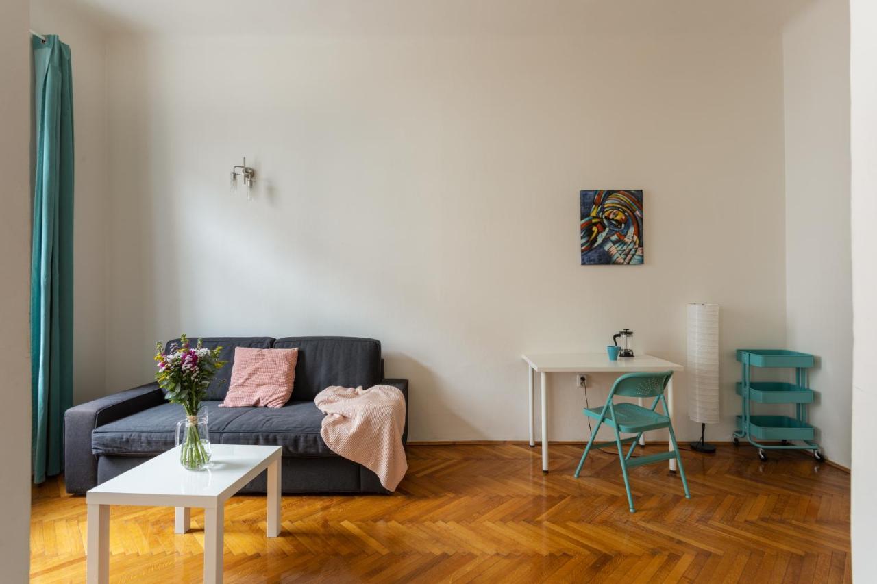 Welcoming Flat In Vinohrady By Days