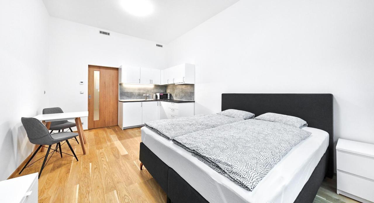 Harfa Apartment *
