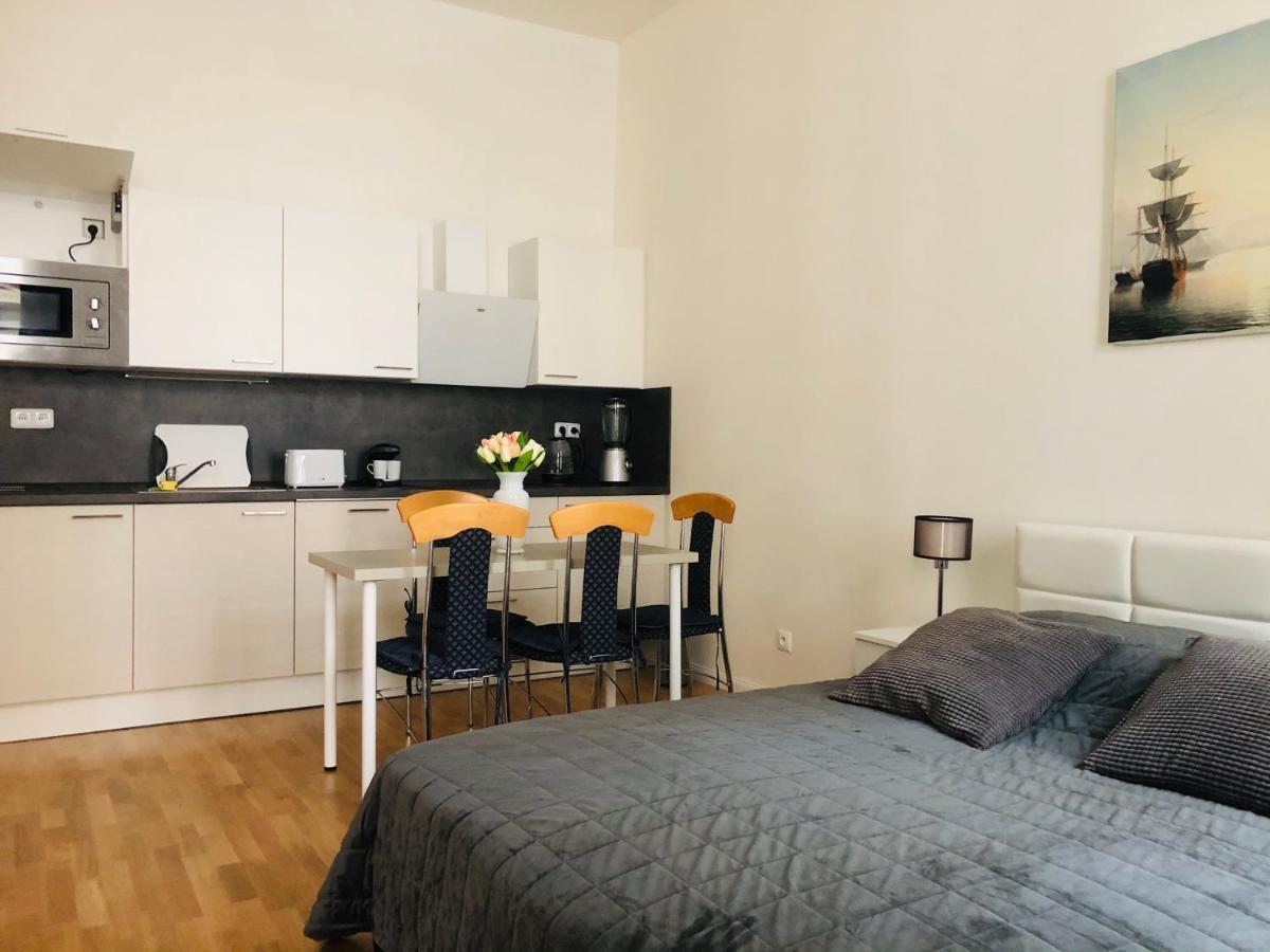 Modern Cozy In Apartment