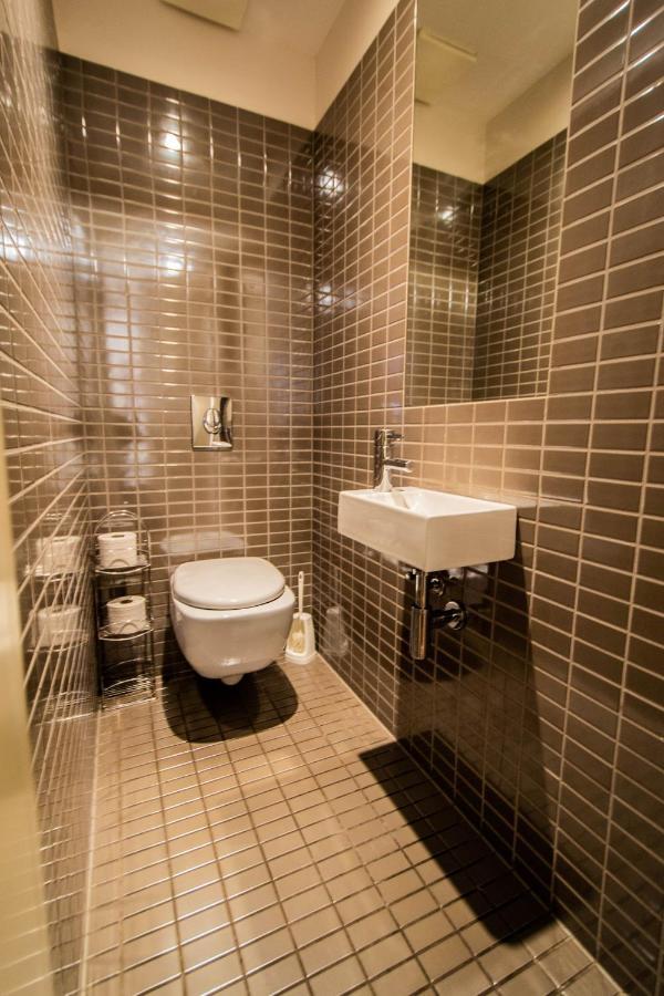 Modern With Balcony And Garage * Praha