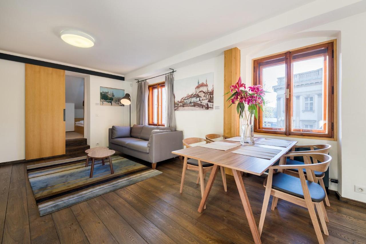Modern In A Picturesque 15th-century Building * Prag