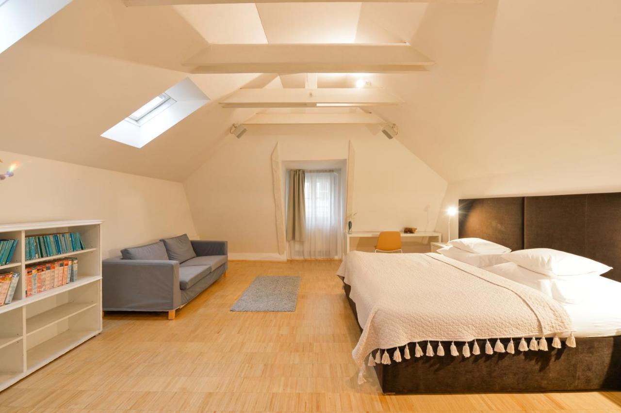 Apartment Eclectic Loft Royal Way Prag