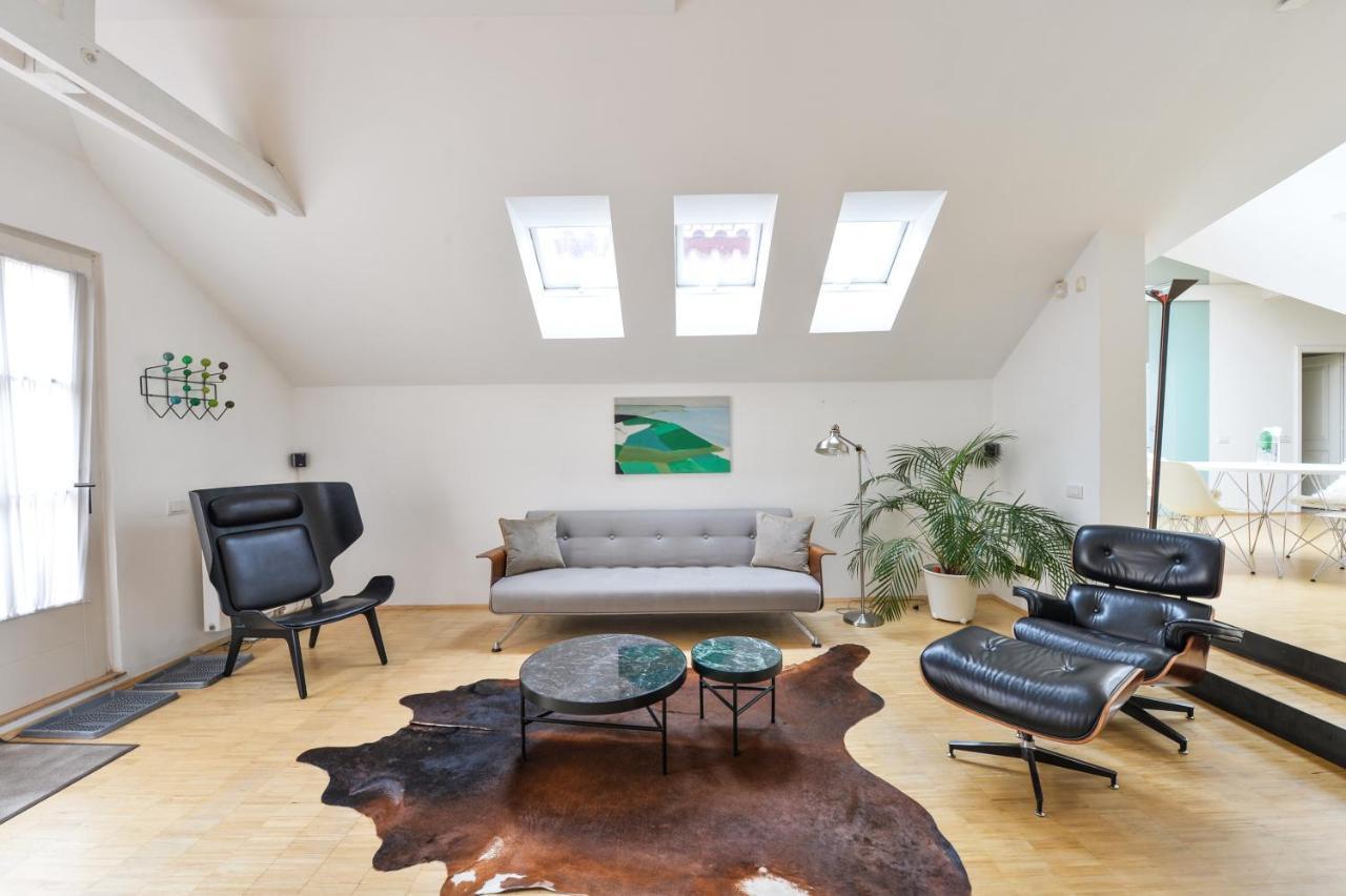 Eclectic Loft Royal Way Apartment *