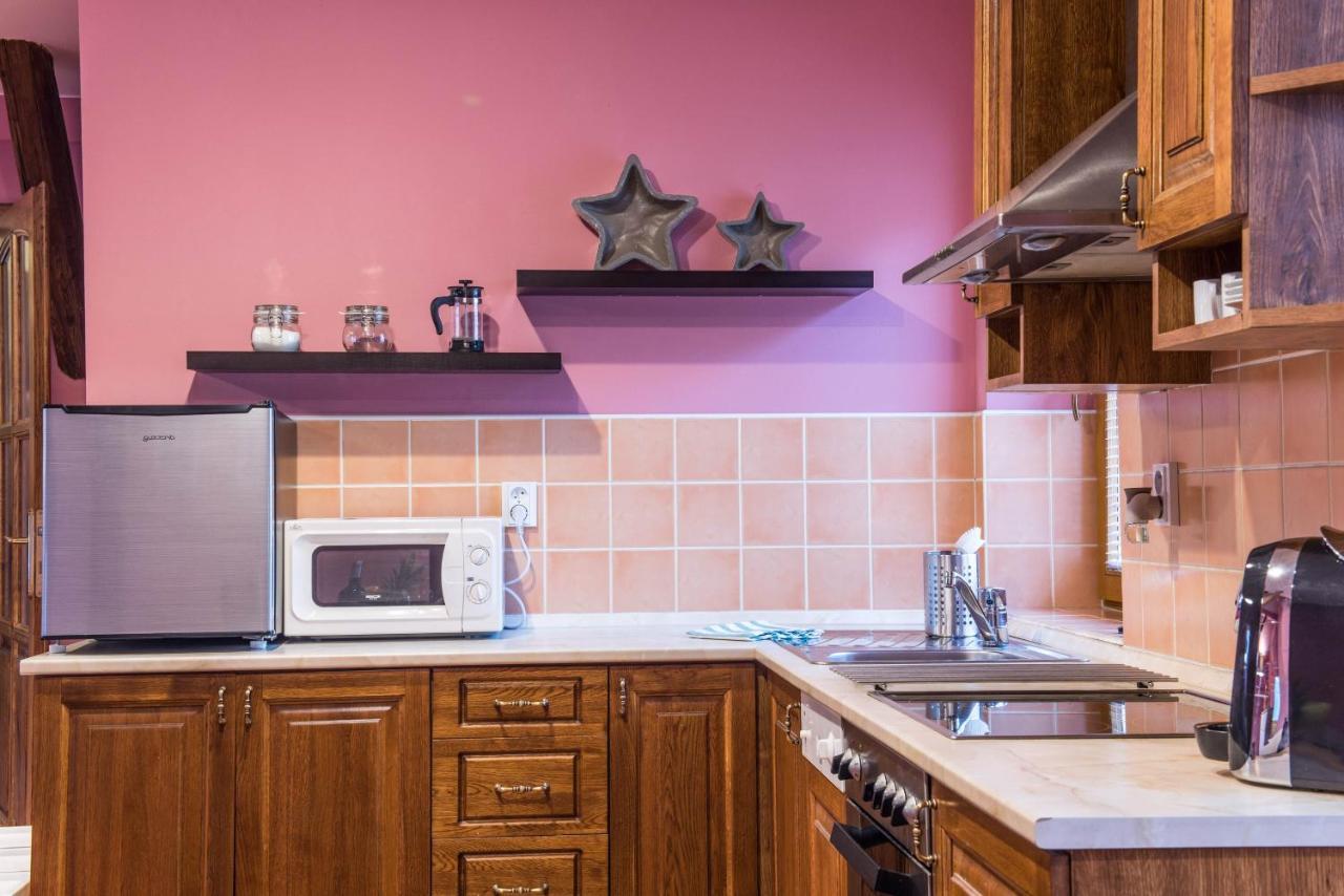 Locals Monastery Apartment