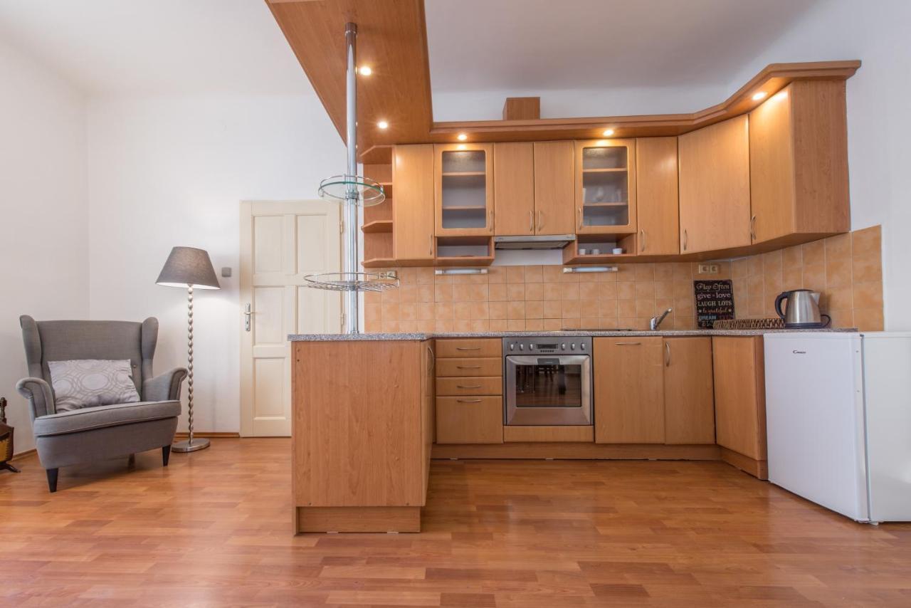 Locals Monastery Apartment Prague