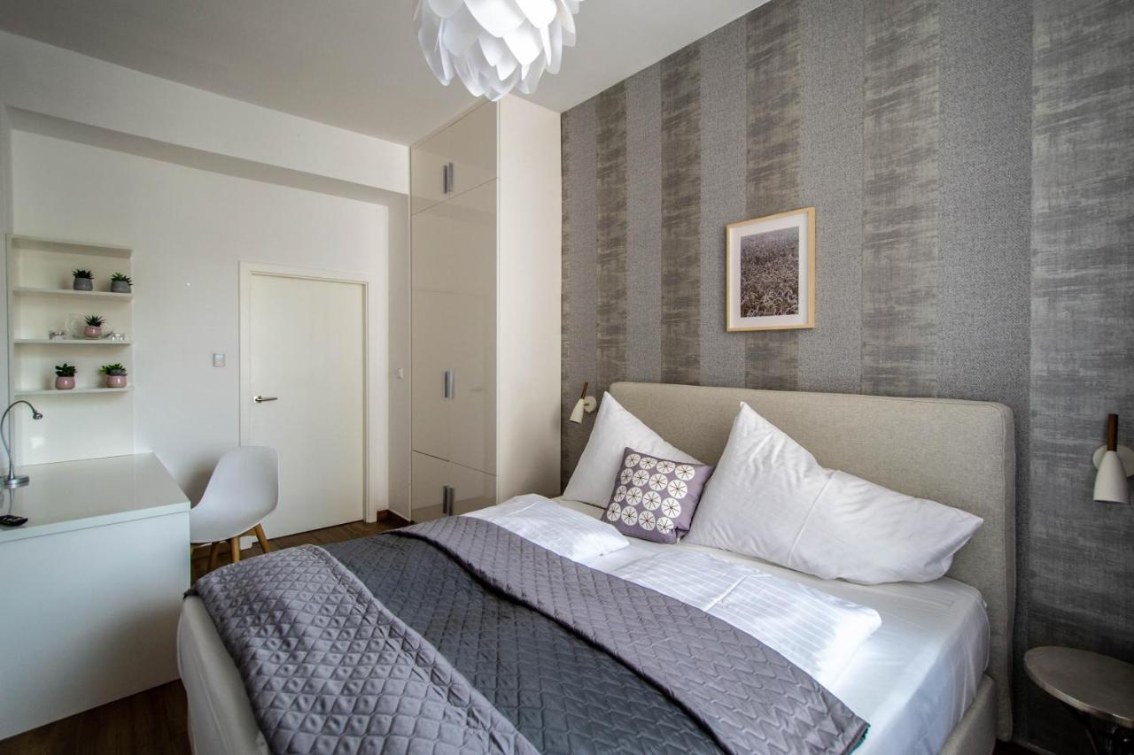 Executive Bright Apt. By Ruterra Apartment *