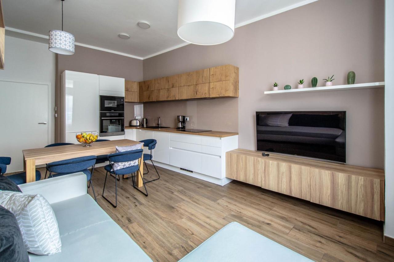 Executive Bright Apt. By Ruterra Prague