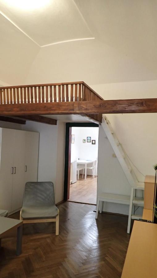 Apartment Jackie Prag