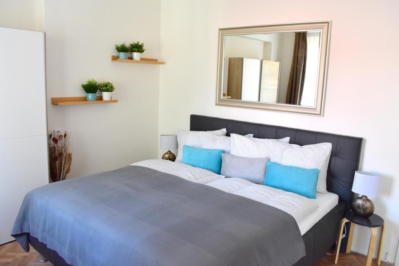 Apartment Center Prag