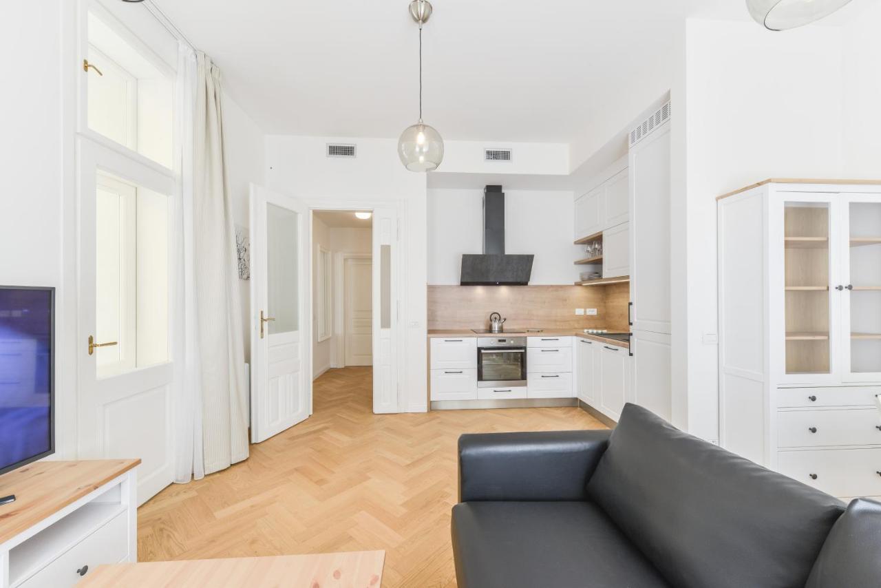 Brand New Next To Old Town Square * Prag