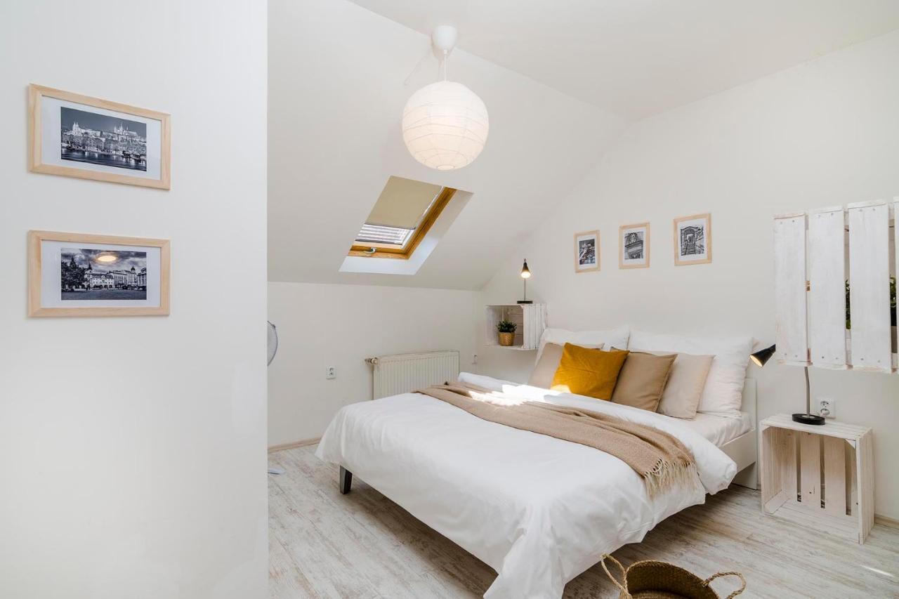 Apts In Old Town By Michal&friends Prag