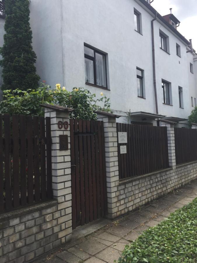 Apartment Blue In Beautiful Style Garden With Atmosphere Prague