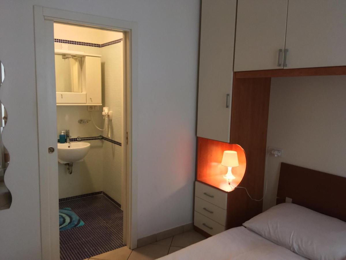 La Familia Aparthotel
