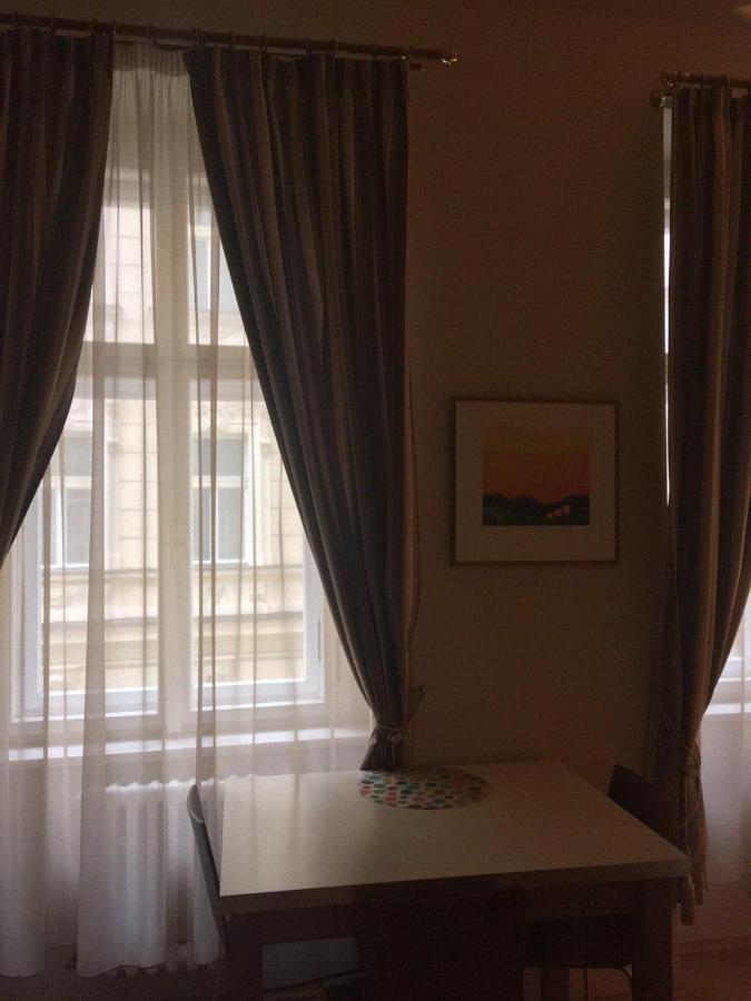 La Familia Aparthotel