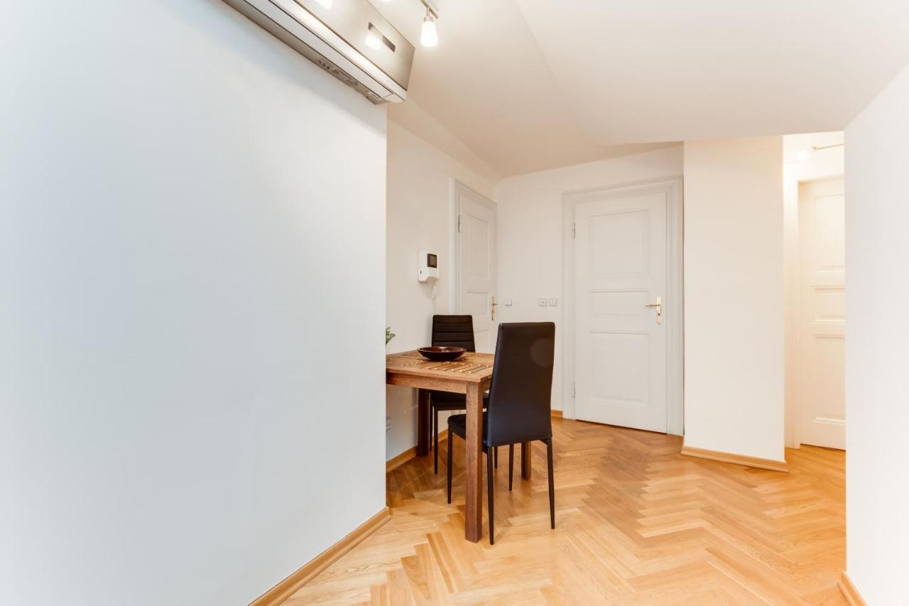 Jt's Bilkova Str. Prag