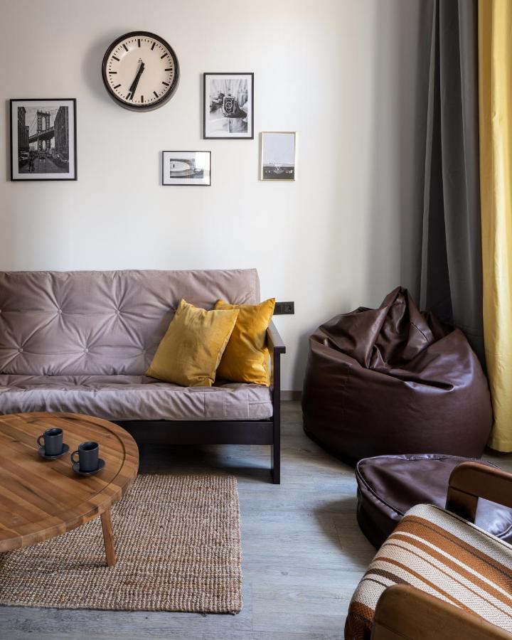 Apartment Designer In New Town By Days - 