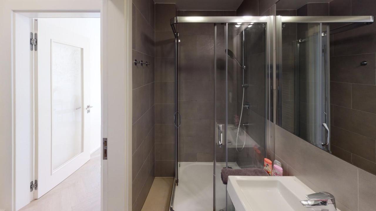 Onsite Free Garage Parking, 10min Centre By Bus Lejlighed *