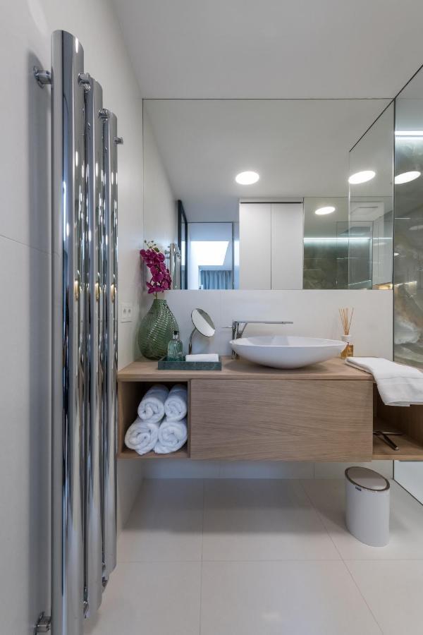 Fully Renovated Stylish Duplex In A Convenient Location * Prag