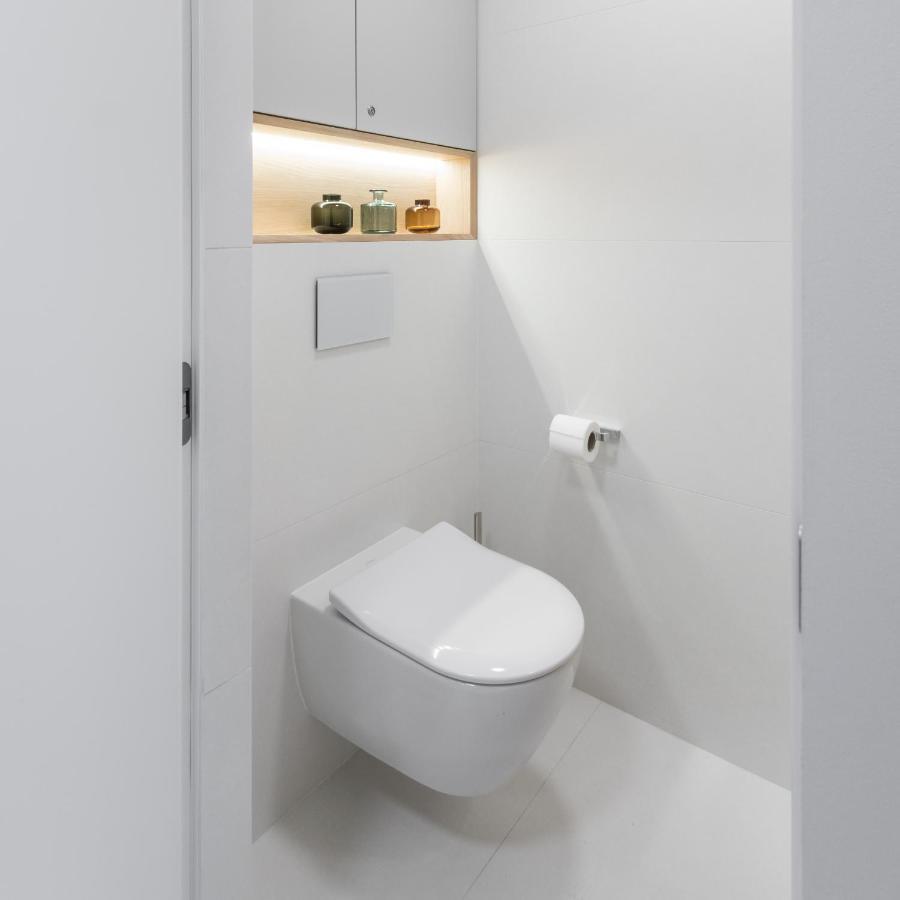 Fully Renovated Stylish Duplex In A Convenient Location * Prag
