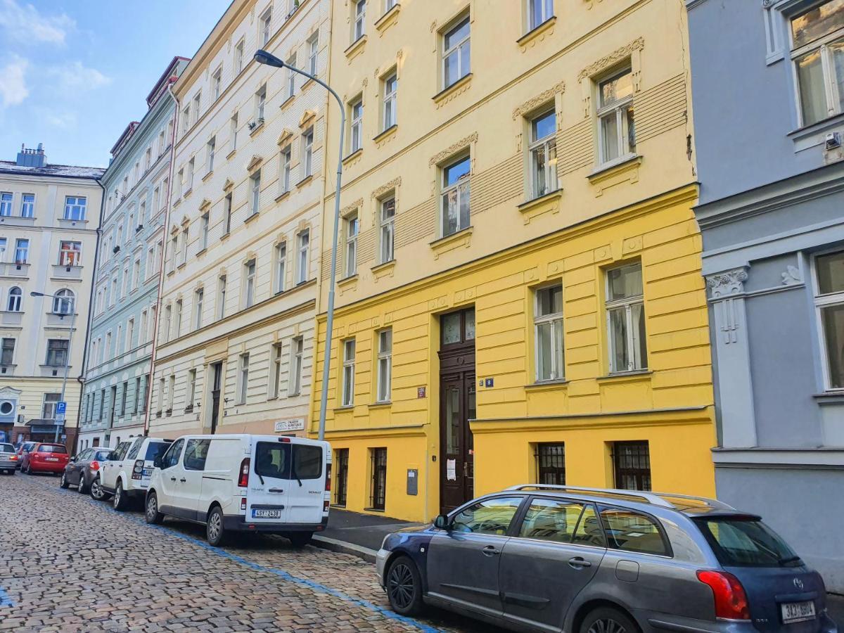 Apartment In The Center Of Prague Apartment *