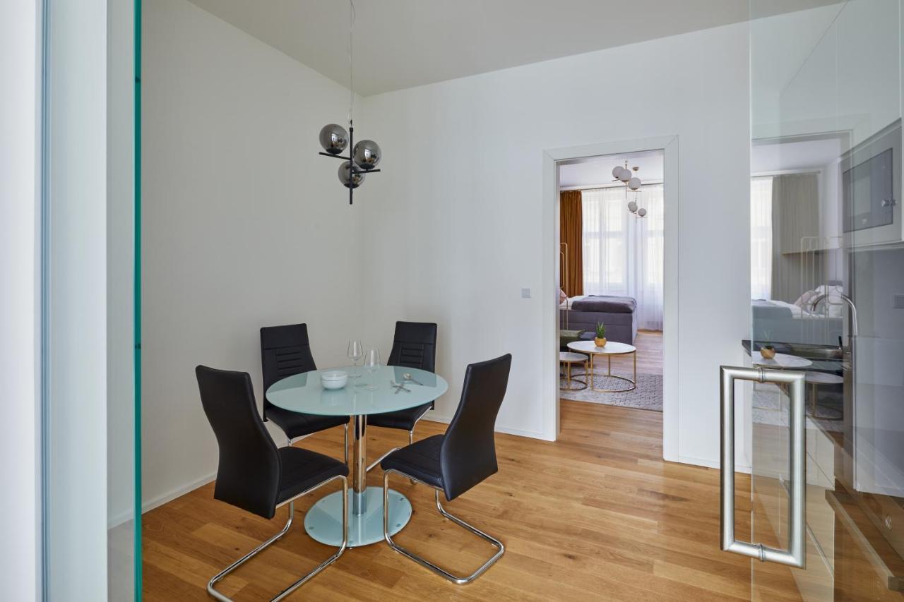 Deluxe In New Town By Days Prag