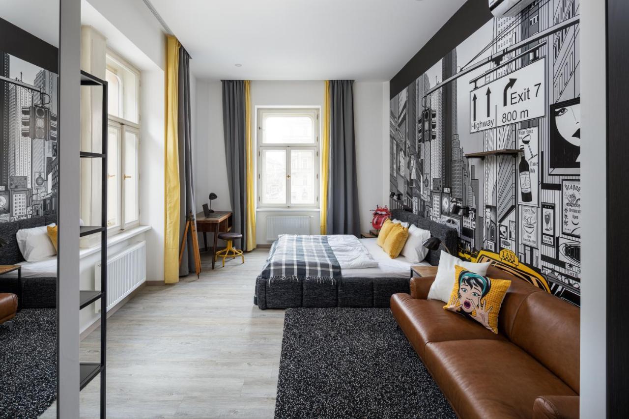 Apartment Designer In New Town By Days - 
