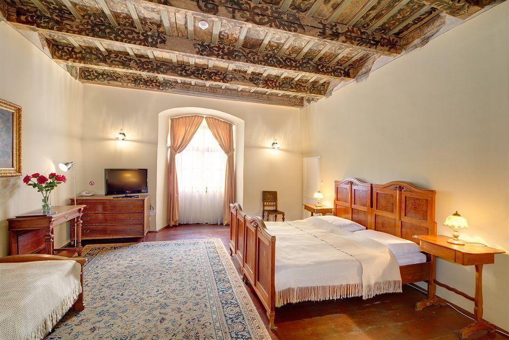 Bishop's House 4* Prag