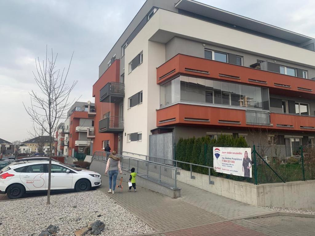Iron Cube Apartmán